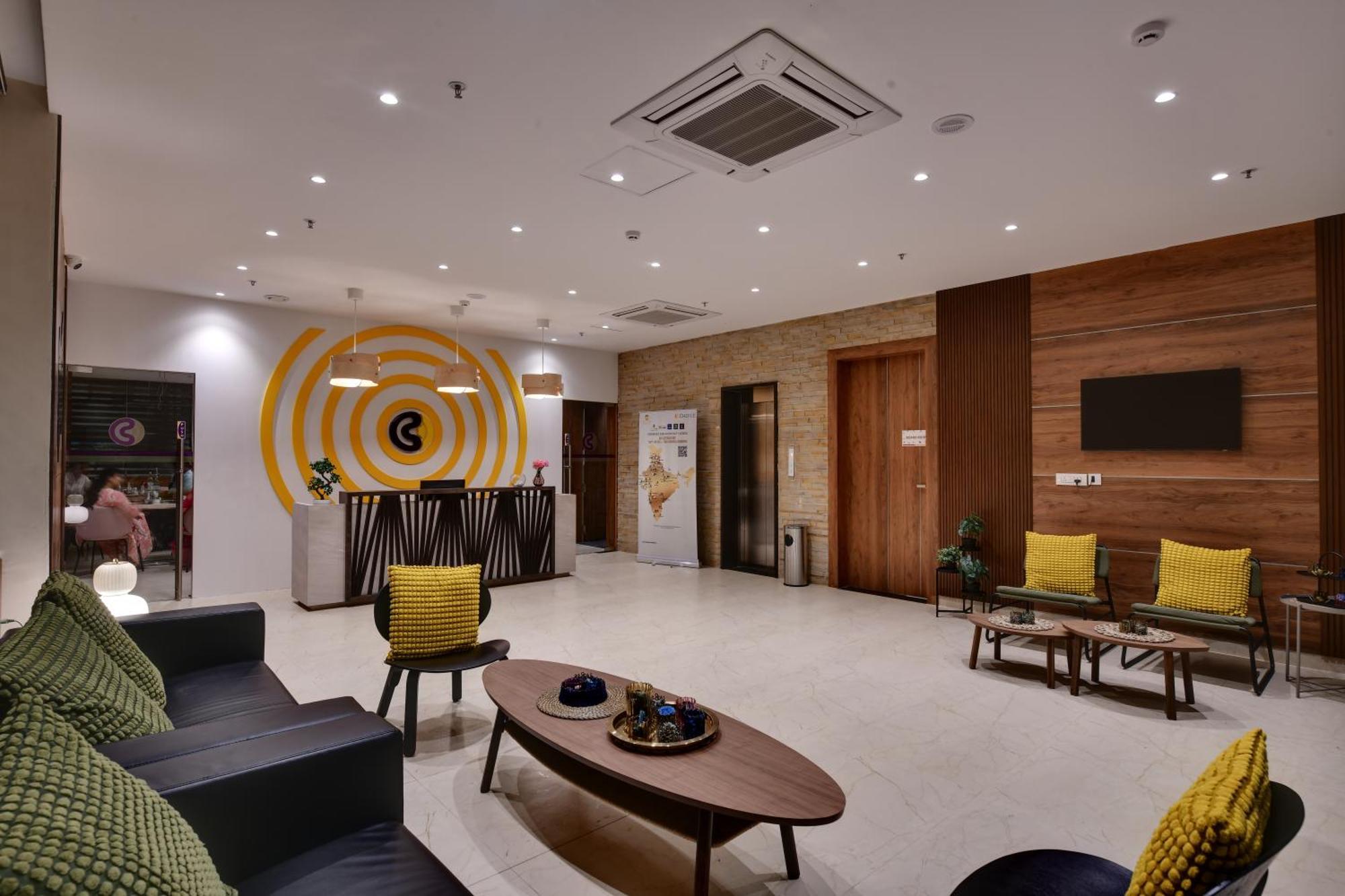 Click Hotel Vista-International Airport Dod Jala Exterior foto